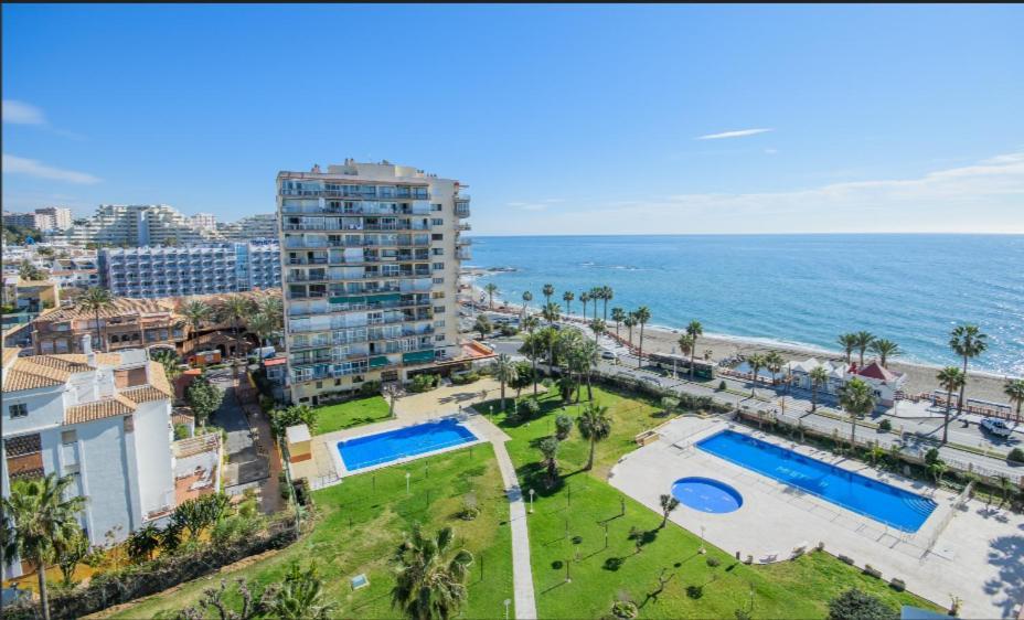 Apartamento En Benalmadena, Primera Linea De Playa Exterior photo